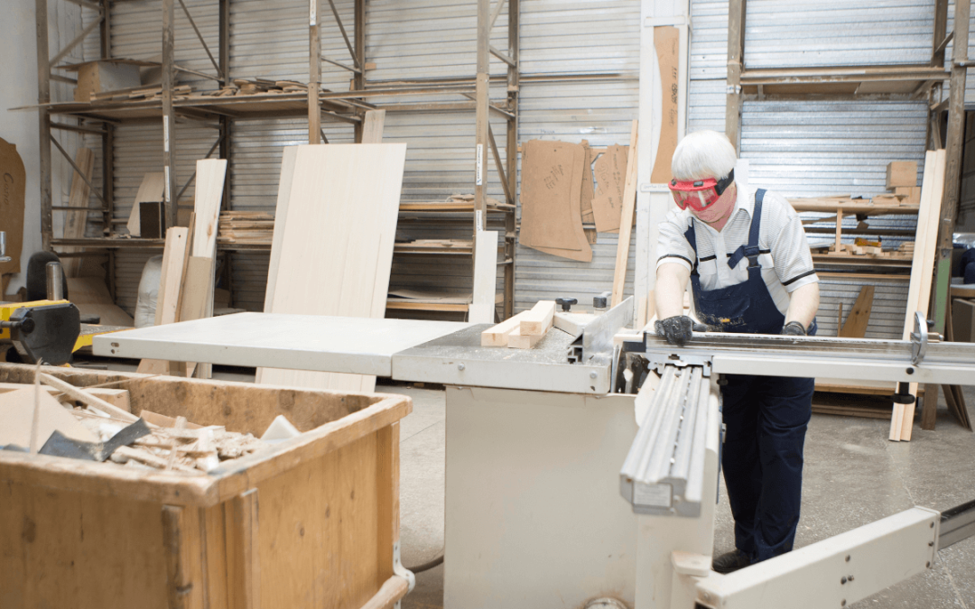 Precyzyjna obróbka detali: frezowanie i maszyny wieloczynnościowe do drewna w służbie najwyższej jakości